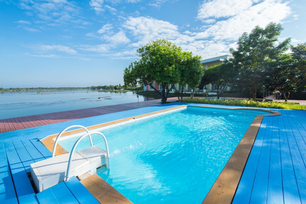 Baan Talay See Cream Resort Samut Songkhram Экстерьер фото
