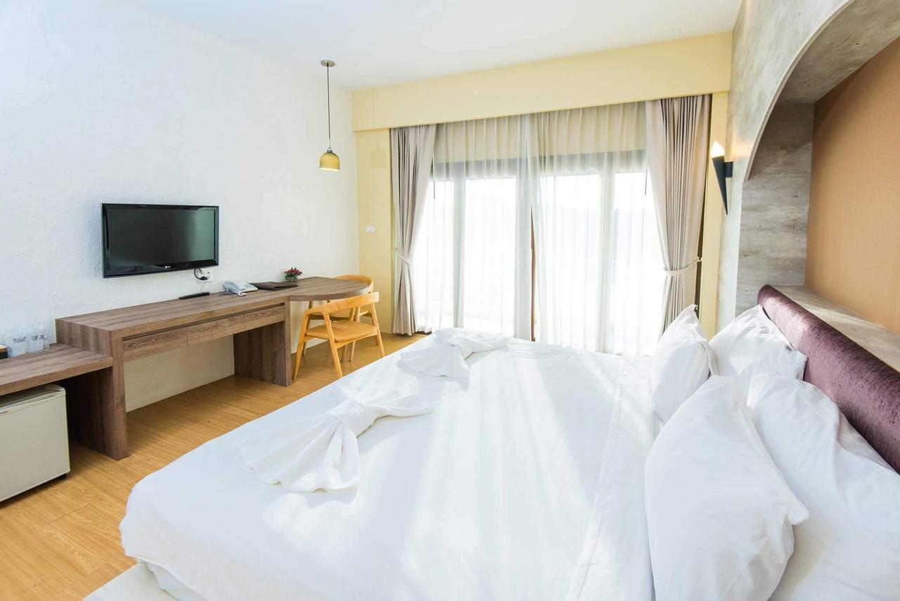 Baan Talay See Cream Resort Samut Songkhram Экстерьер фото