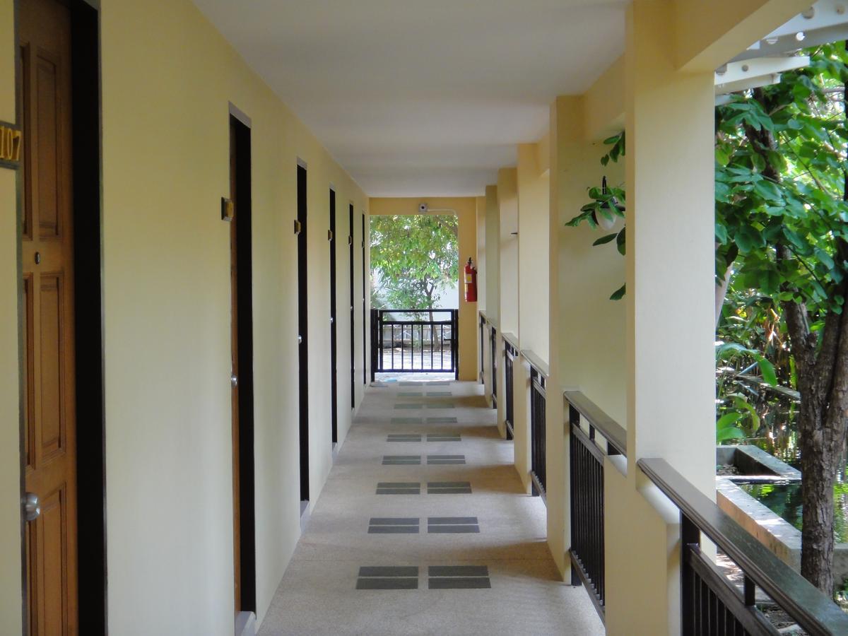 Baan Talay See Cream Resort Samut Songkhram Экстерьер фото